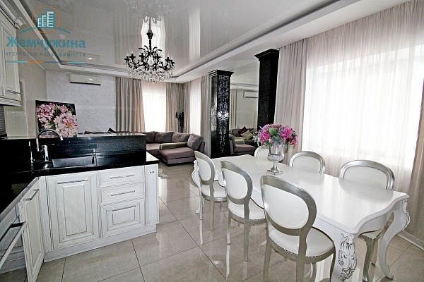 4-к квартира, 122 кв.м.