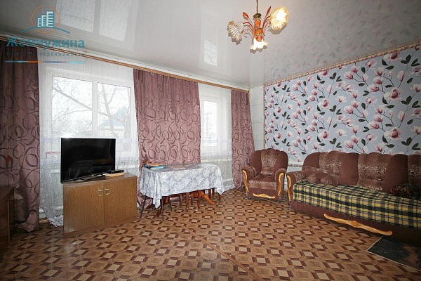 Дом , 204 кв.м. , 13 сот.