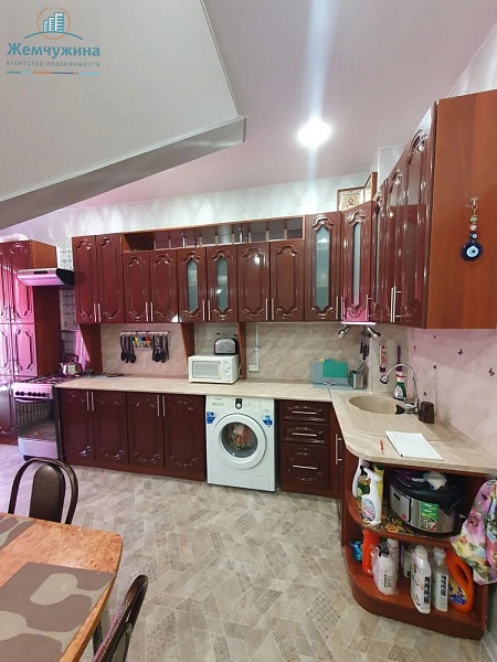 2-к квартира, 74 кв.м.