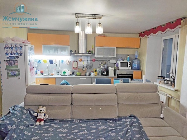 2-к квартира, 70 кв.м.