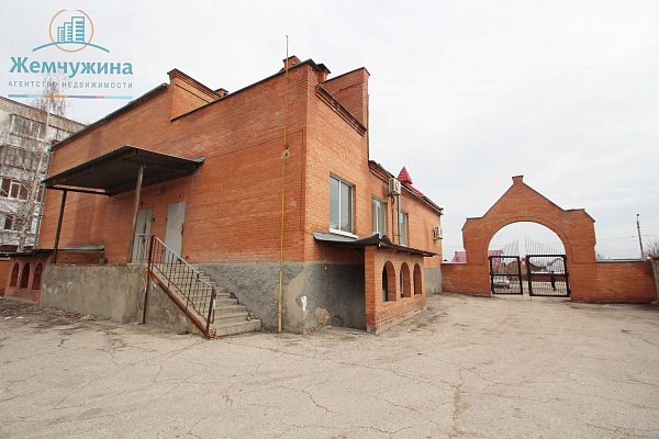 Торговые помещения, 472 кв.м.