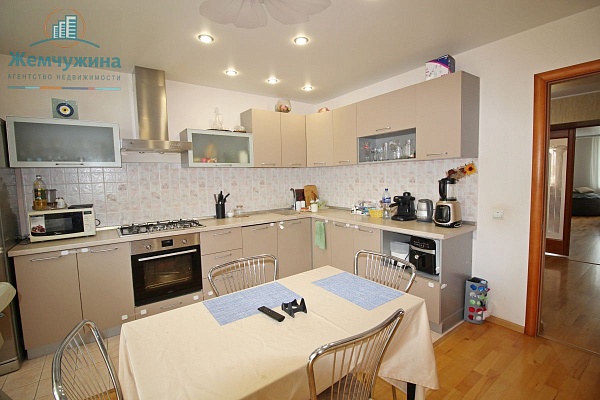 3-к квартира, 107 кв.м.