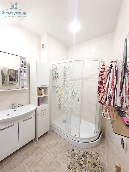 2-к квартира, 74 кв.м.