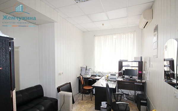 Торговые помещения, 472 кв.м.