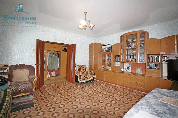 Дом , 204 кв.м. , 13 сот.